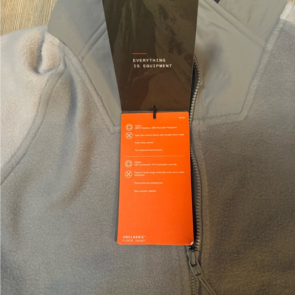 NEW Mountain Hardwear Gray and Black Fleece Jacket - Picture 2 of 6